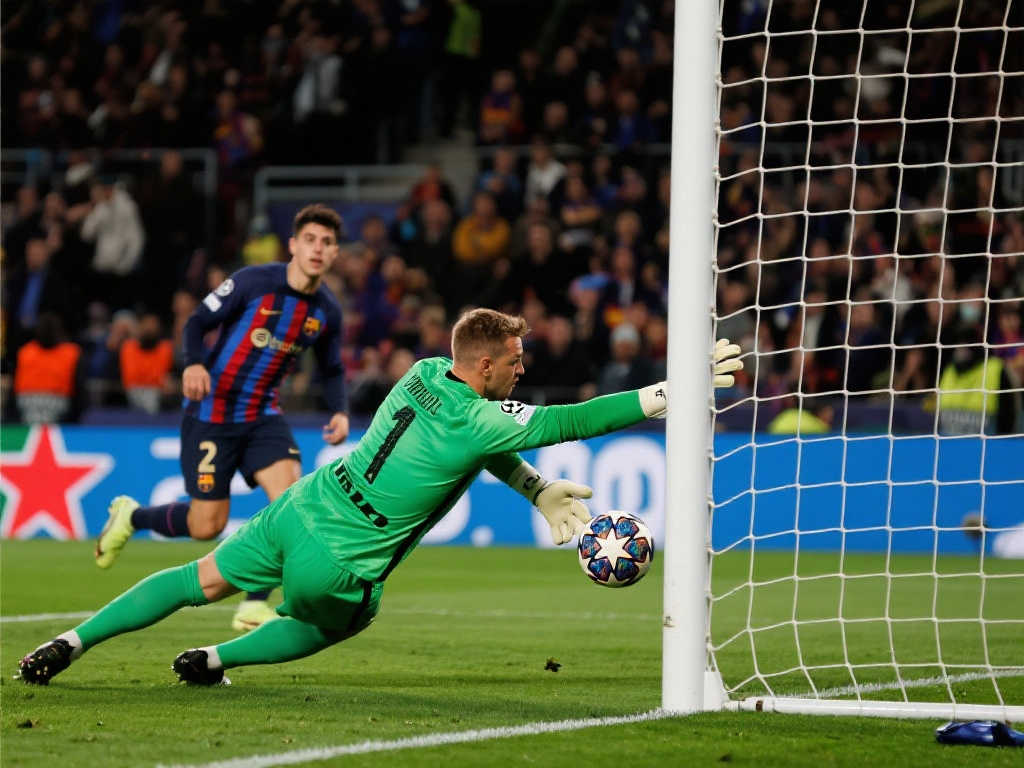 并展示出稳 并展示出稳